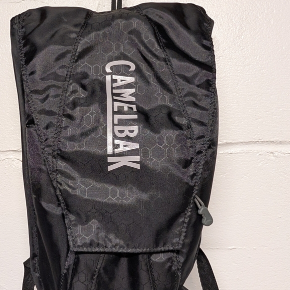 Camelbak Hydrobak Black Running Lightweight Hydration Backpack - No Bladder - Picture 3 of 7